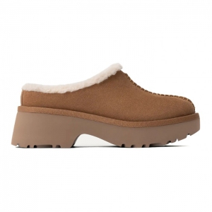 UGG Women's New Heights Cozy Clog - Chestnut